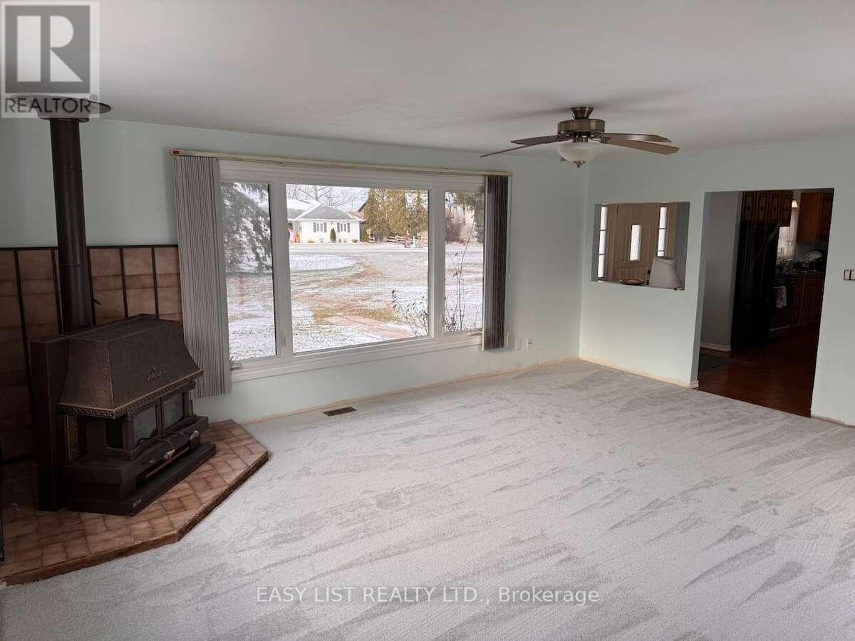 3104 St Clair Parkway Property Photo 13