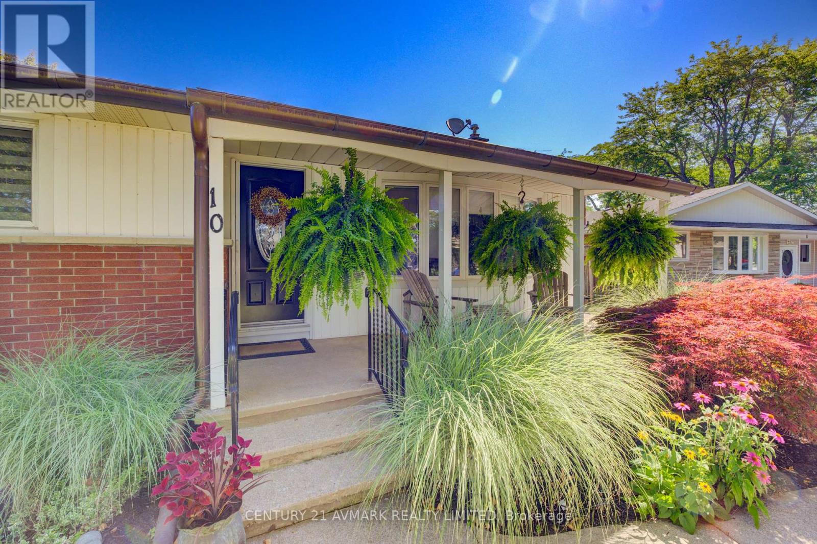 10 Royale Road Property Photo 4