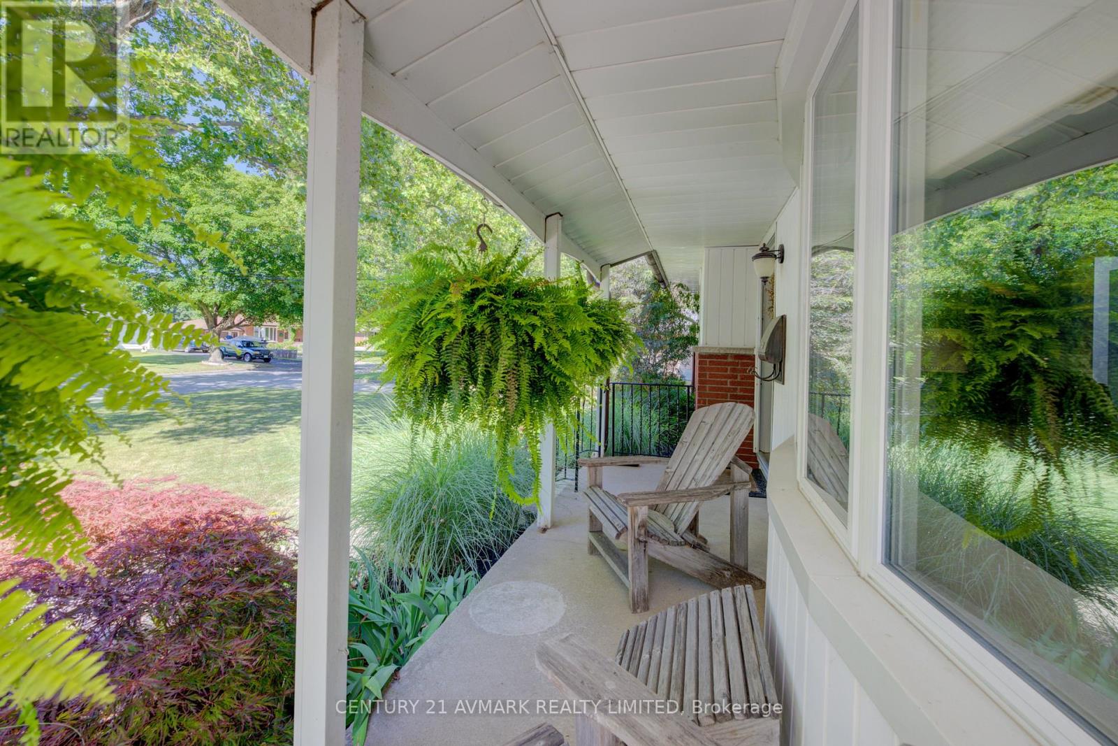 10 Royale Road Property Photo 5