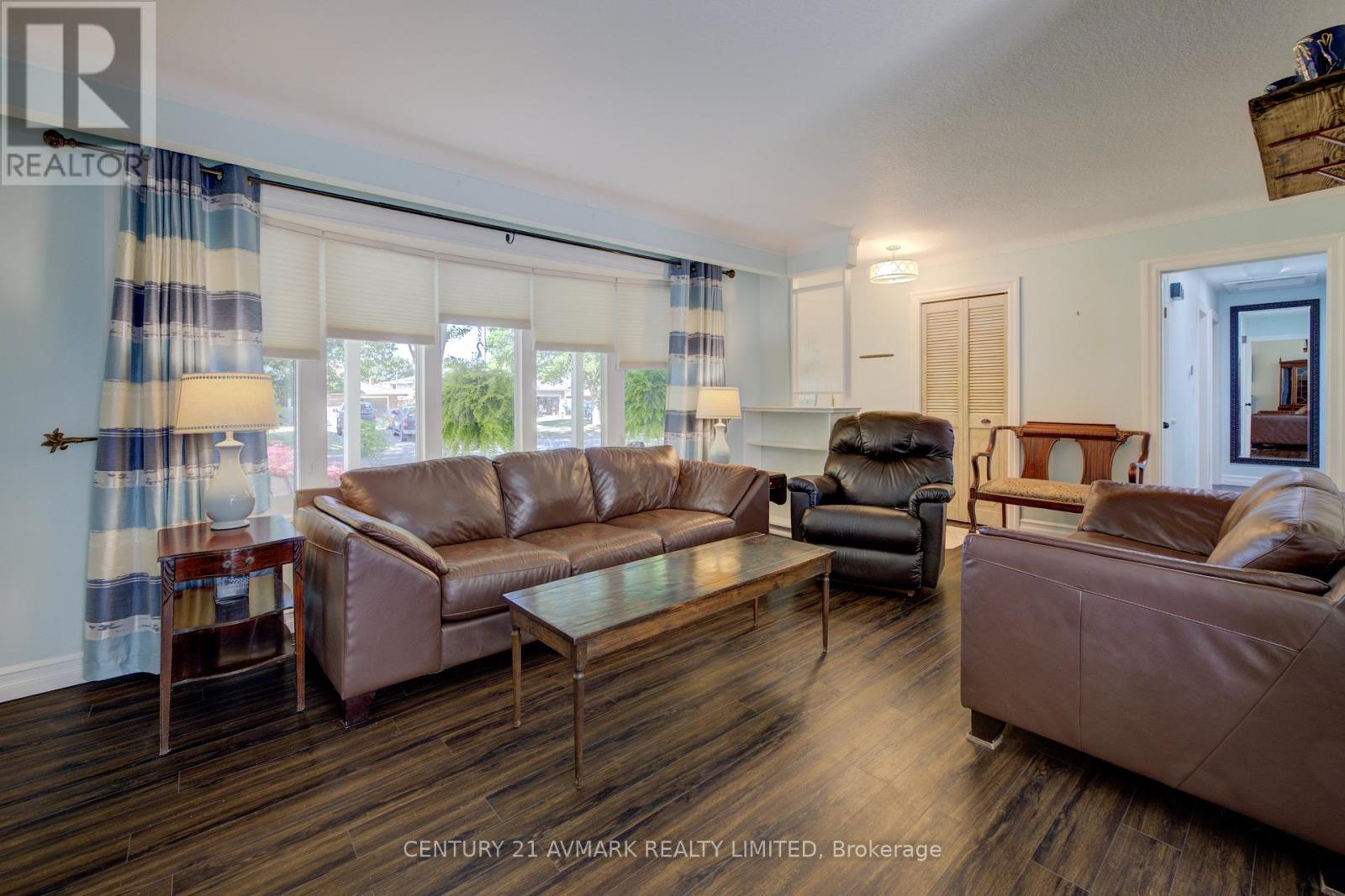 10 Royale Road Property Photo 10