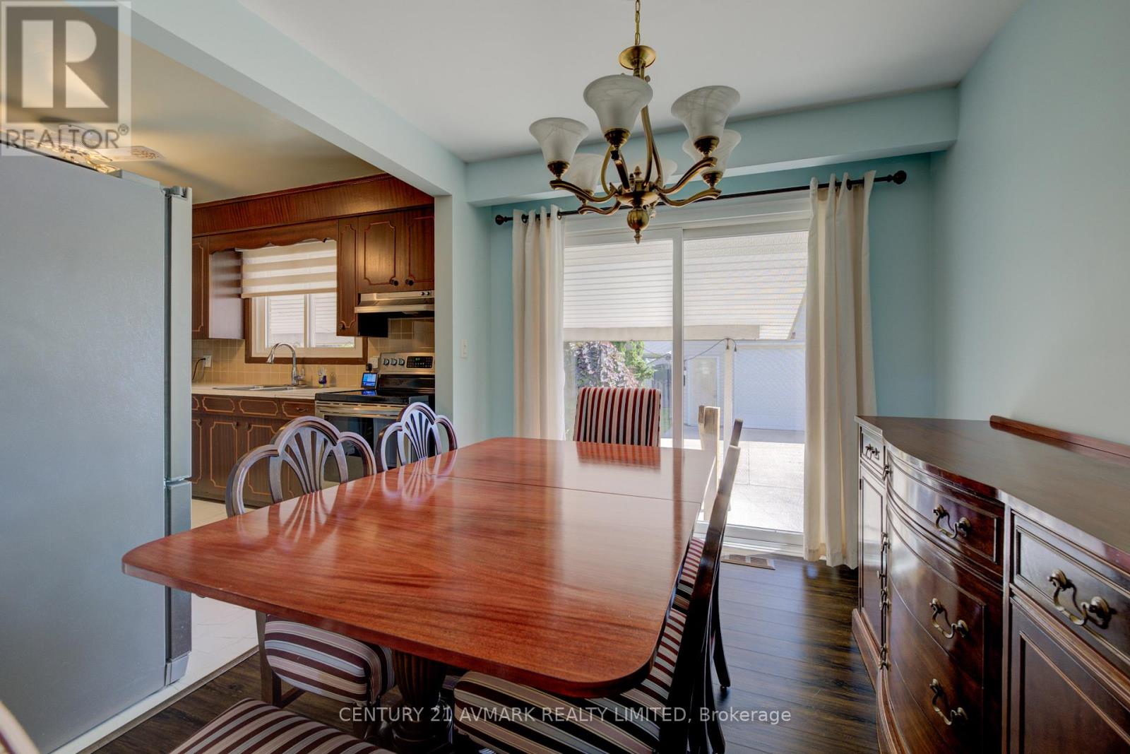 10 Royale Road Property Photo 11