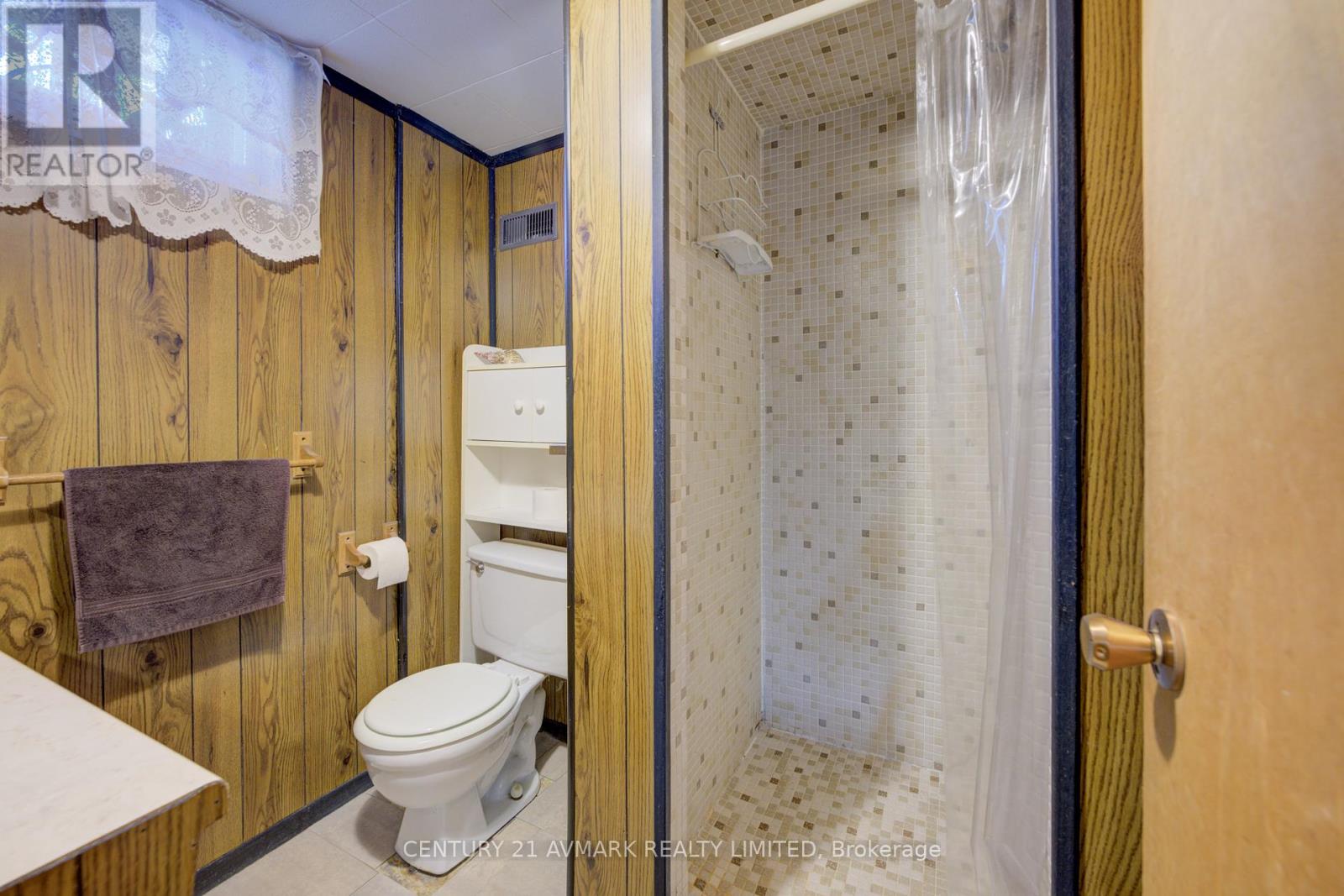 10 Royale Road Property Photo 21