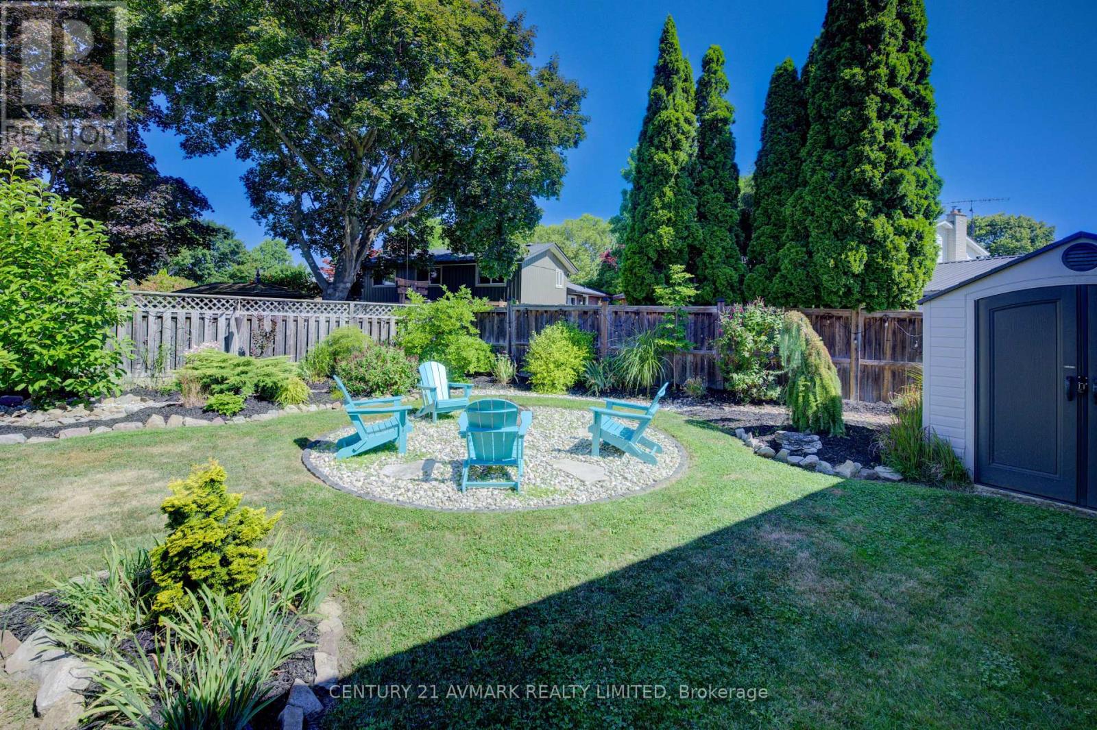 10 Royale Road Property Photo 35