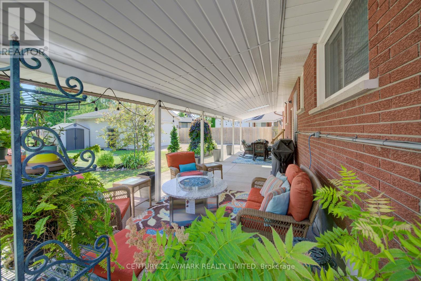 10 Royale Road Property Photo 39