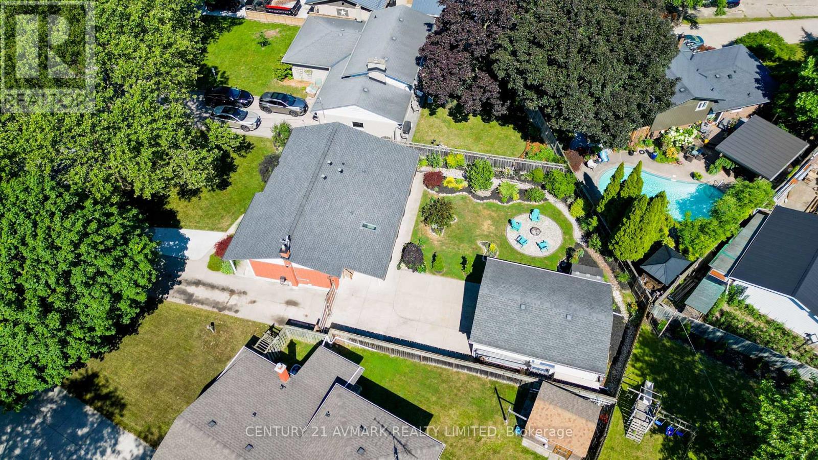 10 Royale Road Property Photo 44