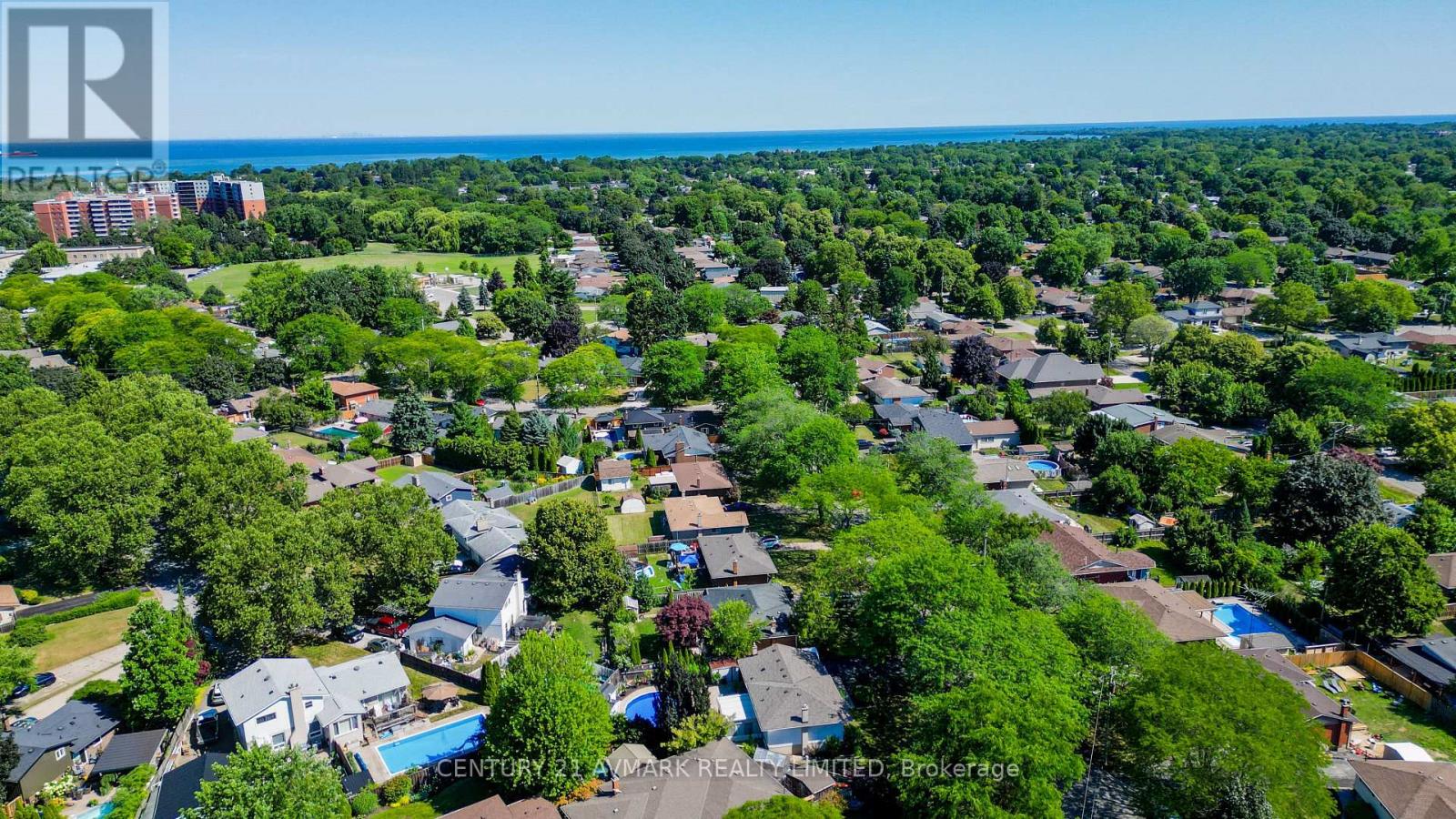 10 Royale Road Property Photo 47