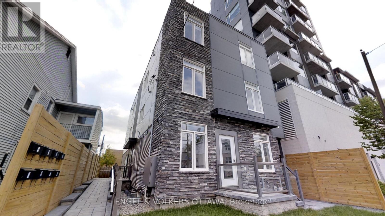 1 - 12 JOLLIET AVENUE Property Photo 1