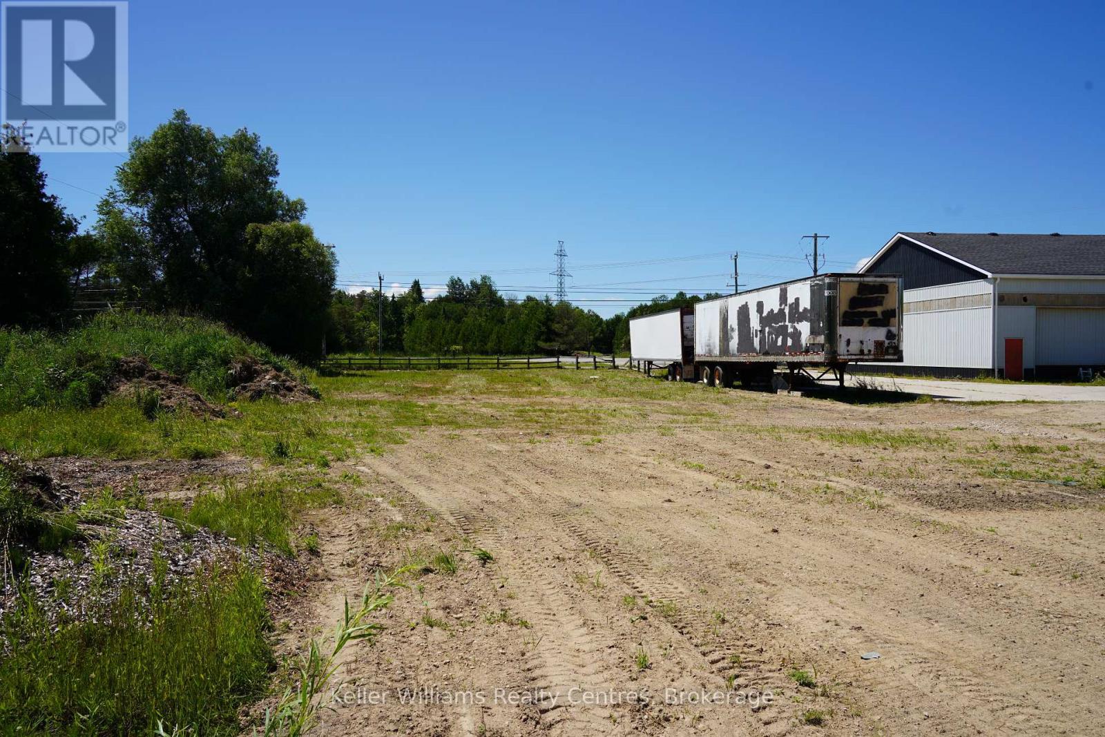 317505 Highway 6&10 Property Photo 17