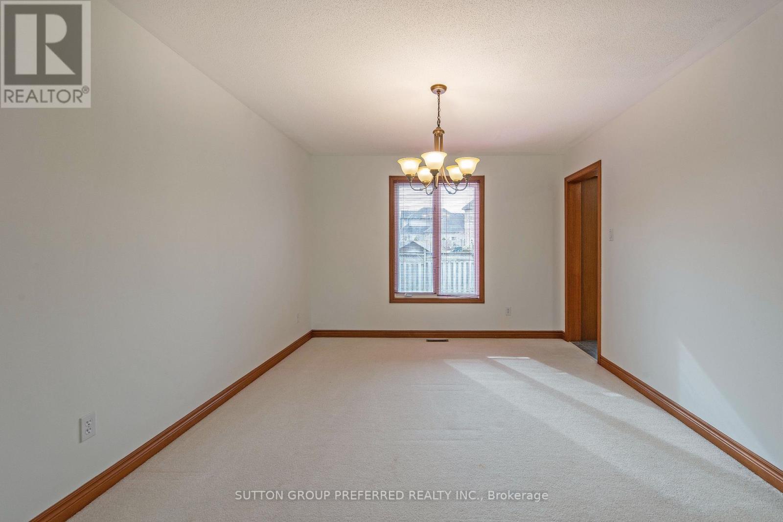 130 Toohey Lane Property Photo 8