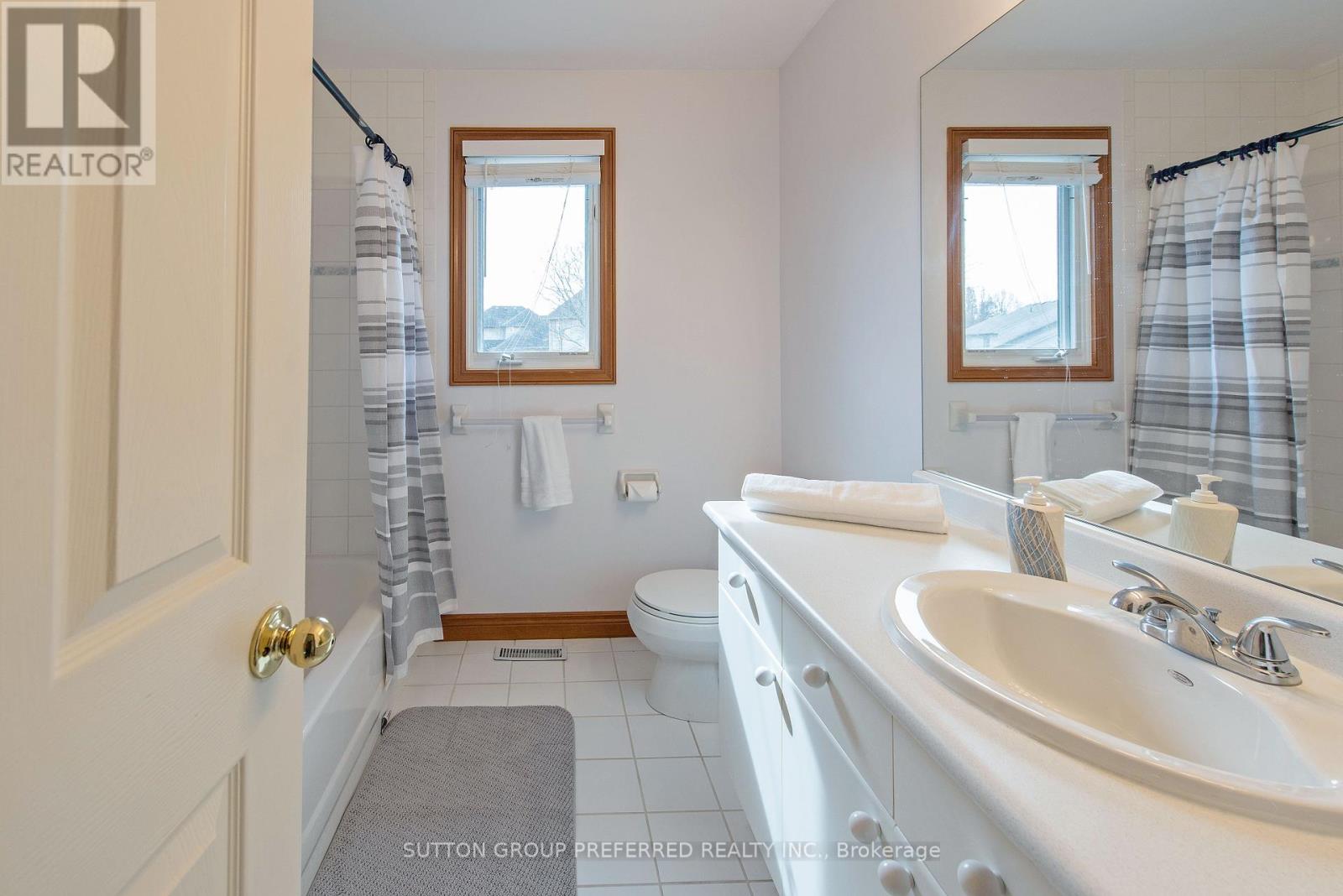 130 Toohey Lane Property Photo 32