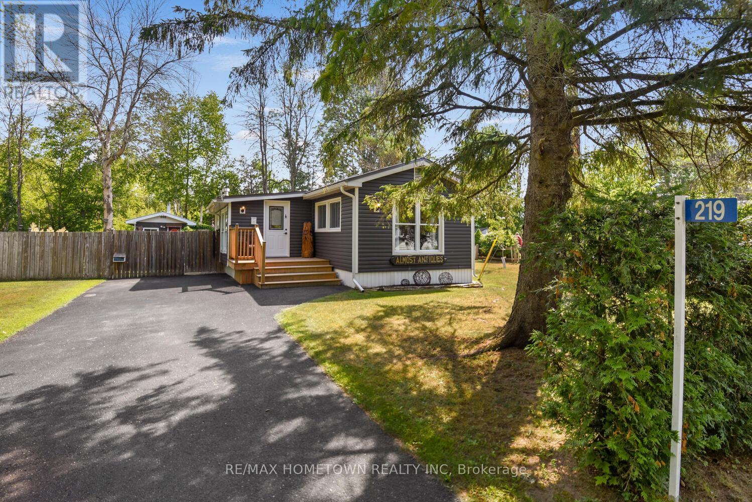 219 Knight Ave Property Photo 1
