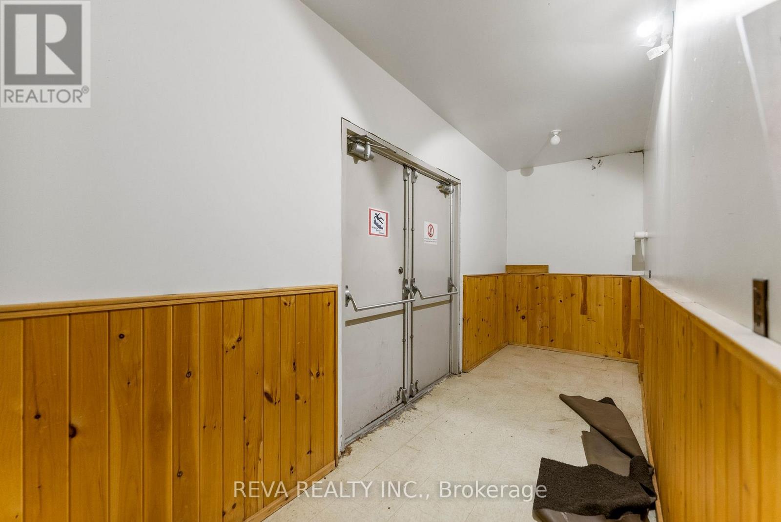 786 Centreview Road Property Photo 5