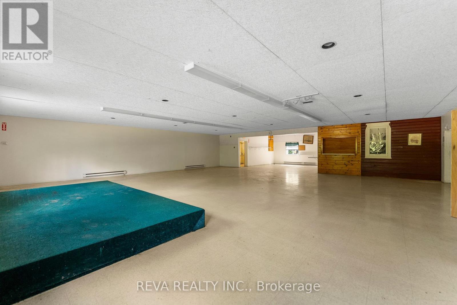 786 Centreview Road Property Photo 7