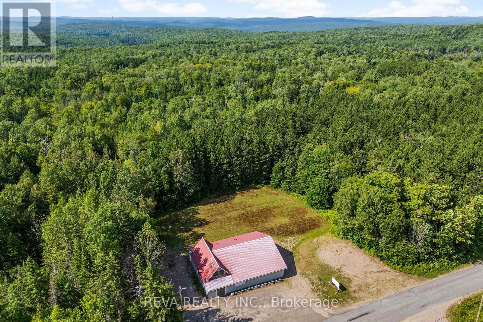 786 Centreview Road Property Photo 18