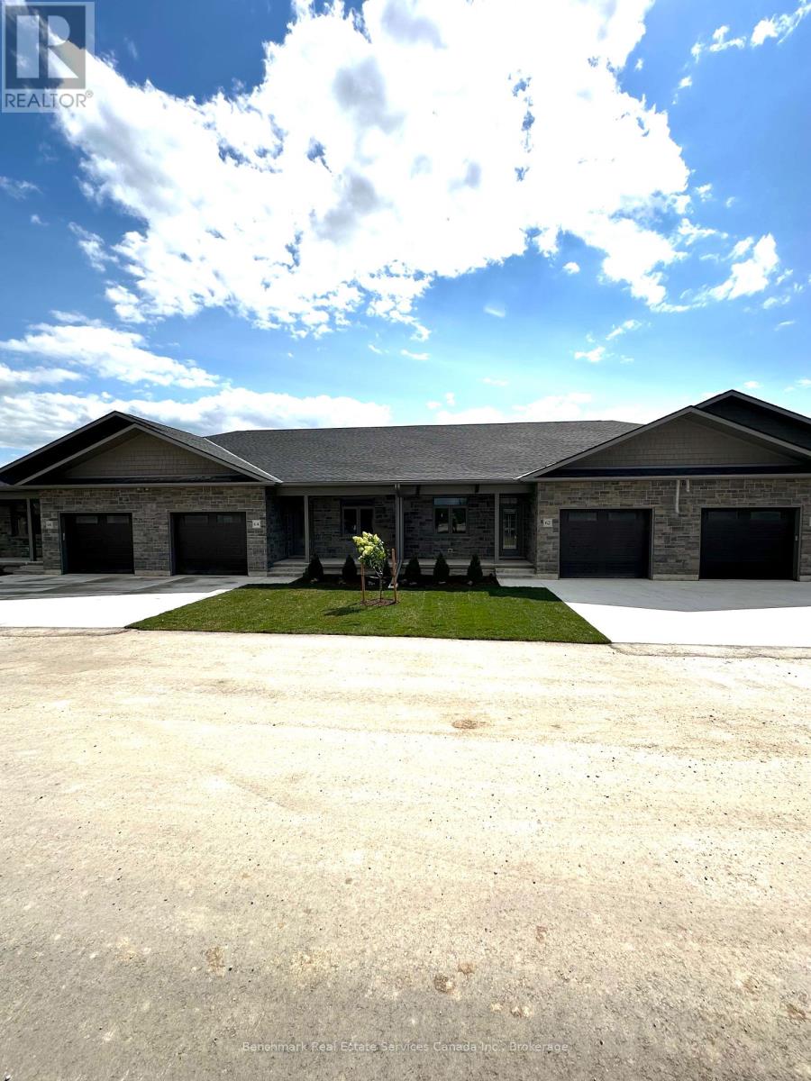 62 Cavalier Crescent Property Photo 4