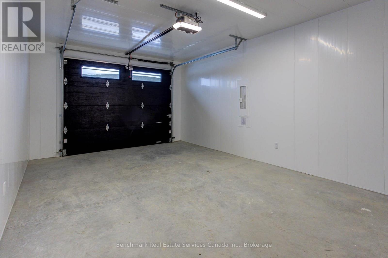 63 Cavalier Crescent Property Photo 25