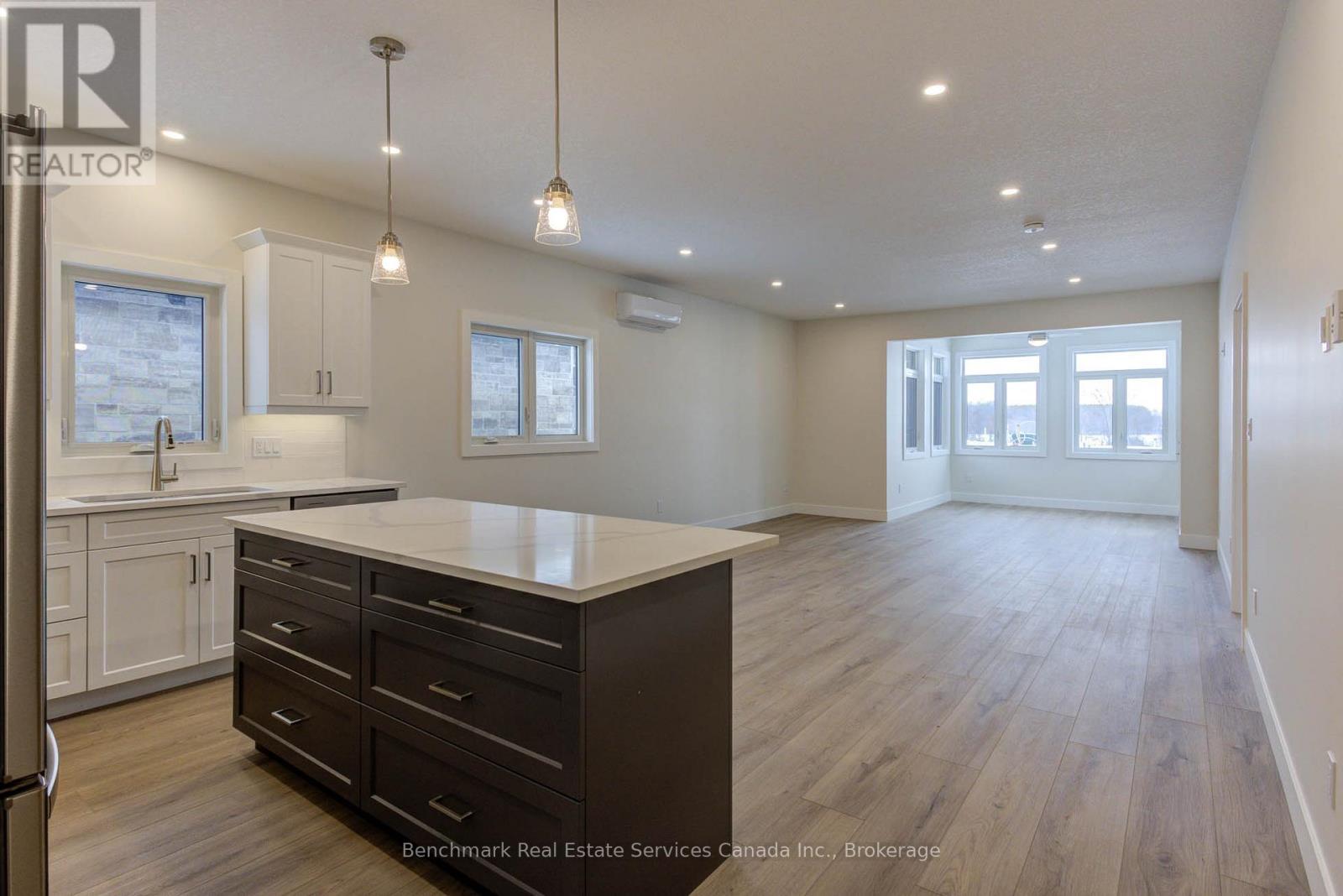 59 Cavalier Crescent Property Photo 6