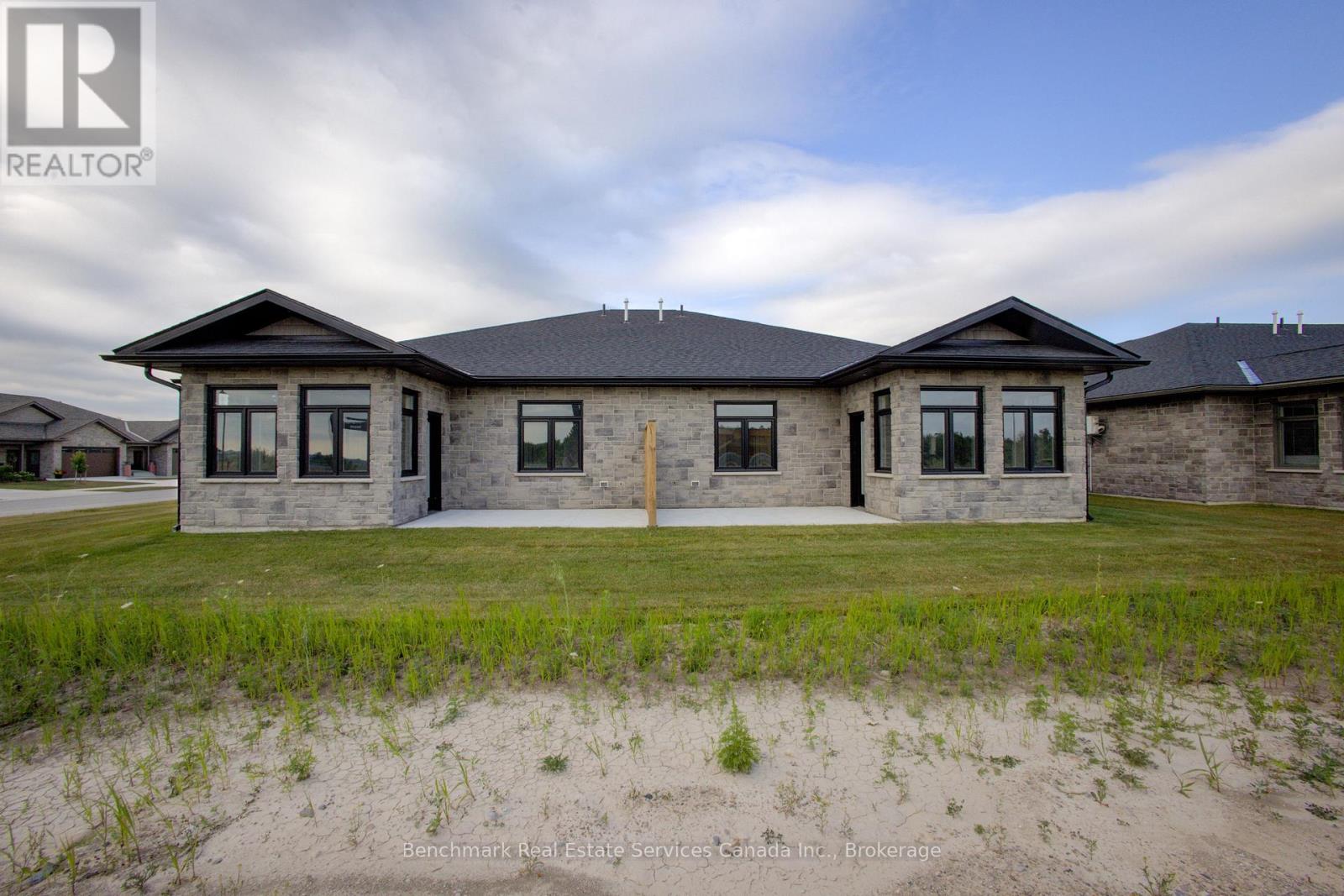 59 Cavalier Crescent Property Photo 25