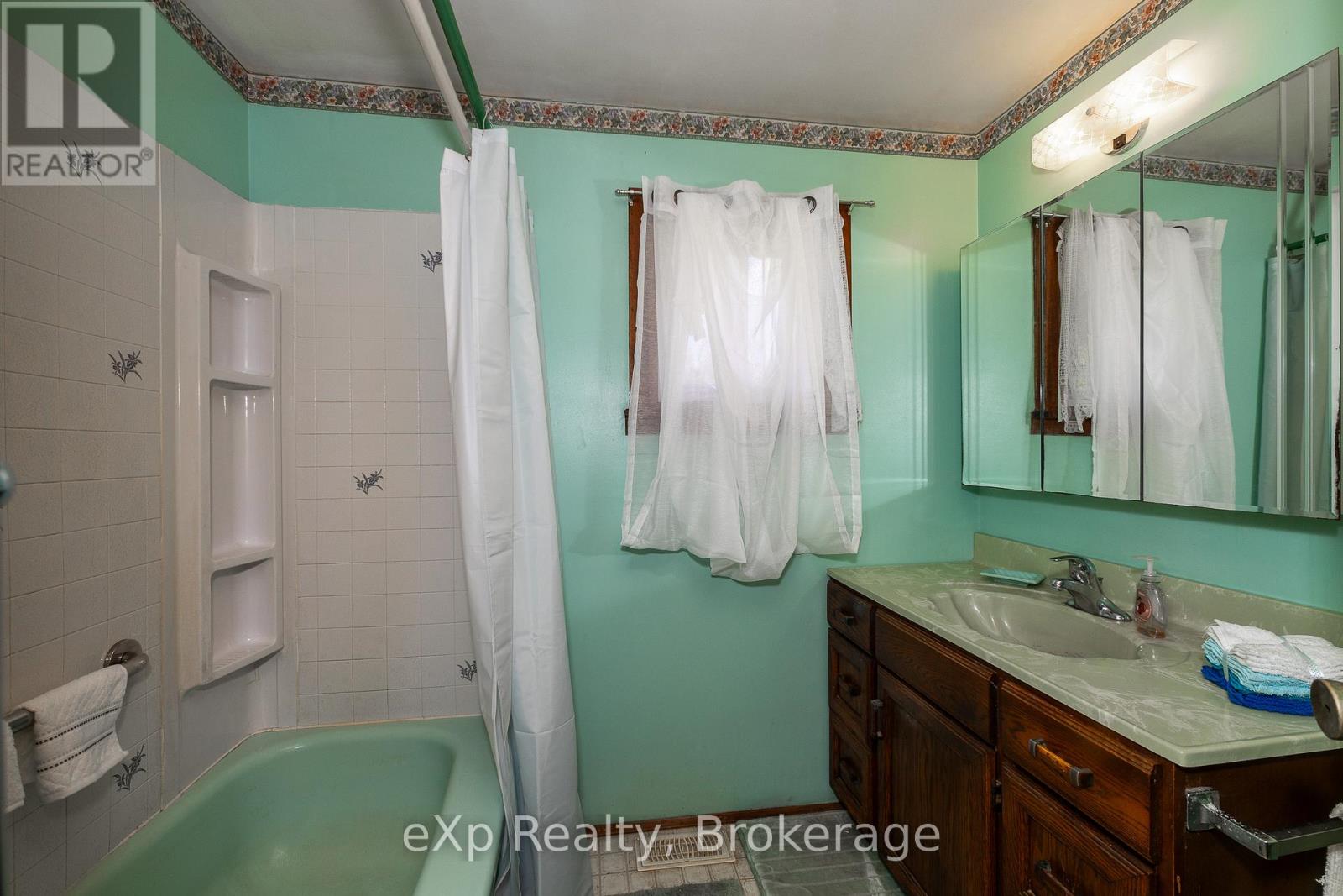 873 14th Street Property Photo 10