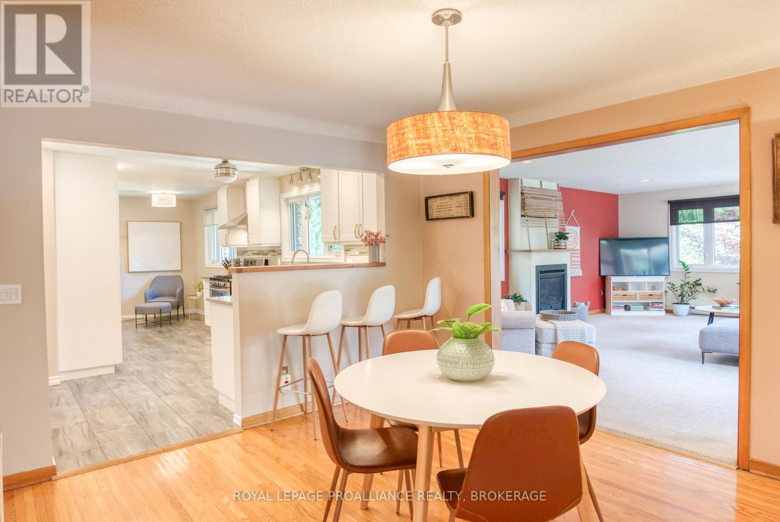 59 Fairway Hill Crescent Property Photo 10