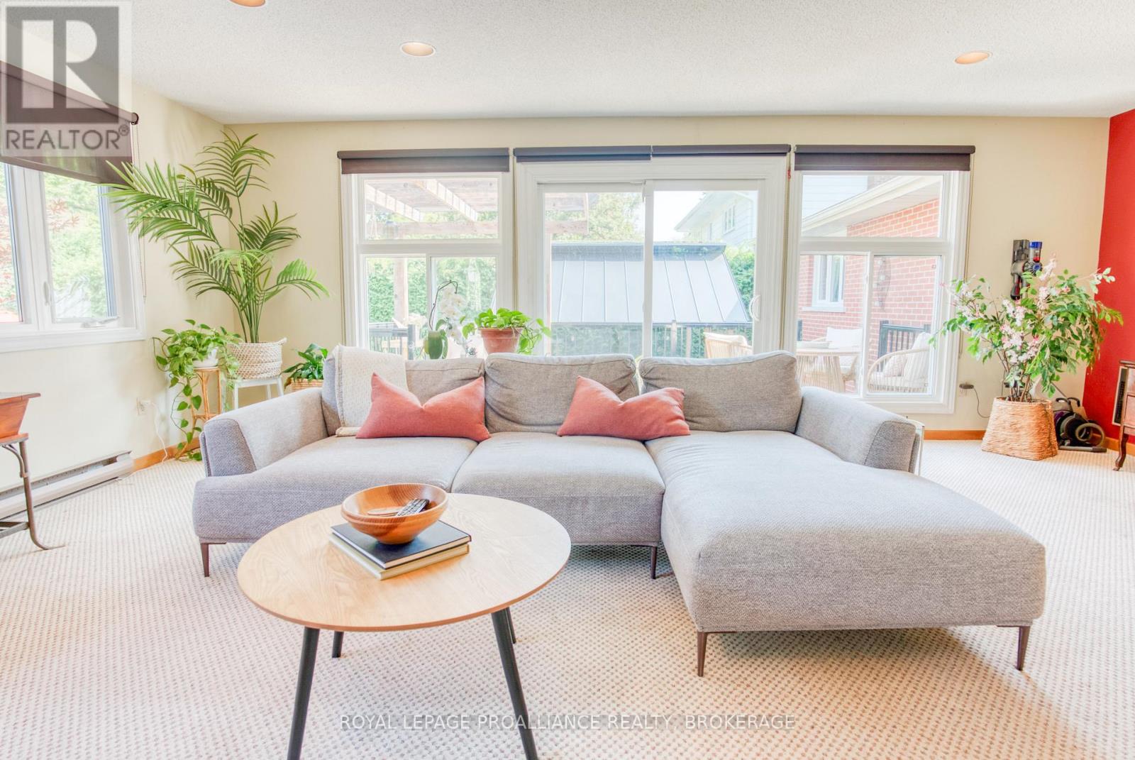 59 Fairway Hill Crescent Property Photo 14