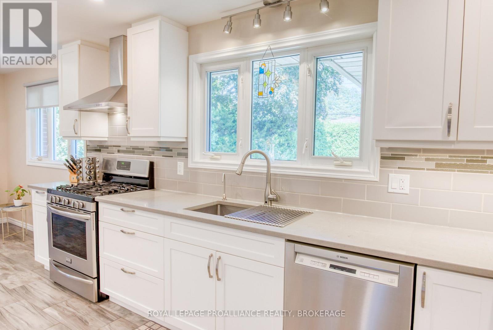 59 Fairway Hill Crescent Property Photo 19