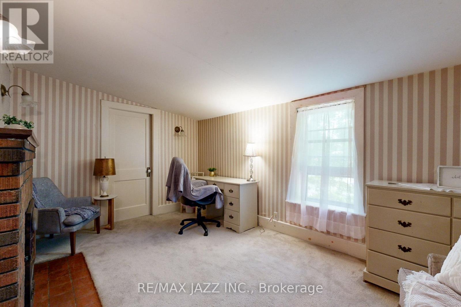 243 Brant Avenue Property Photo 30