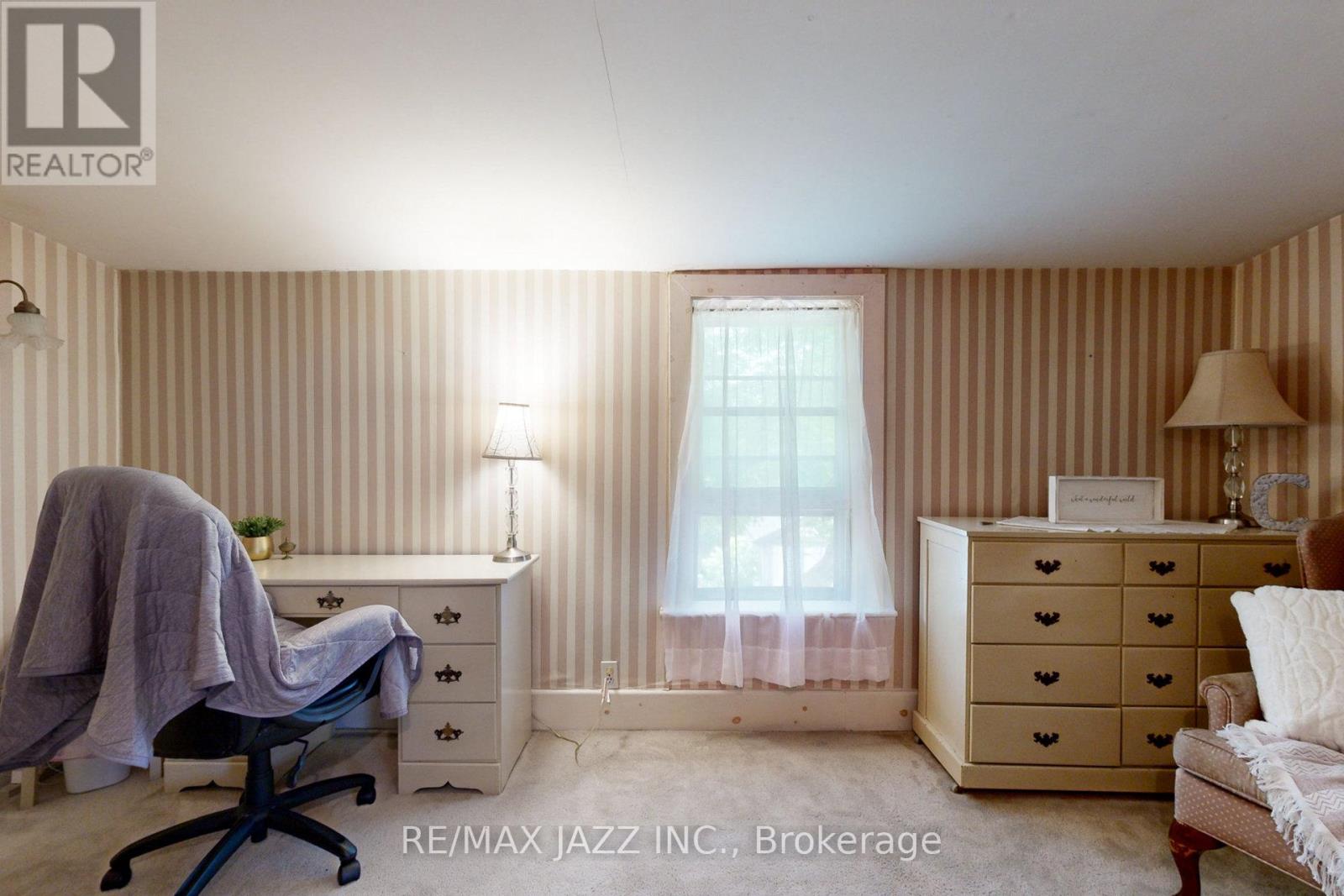 243 Brant Avenue Property Photo 31