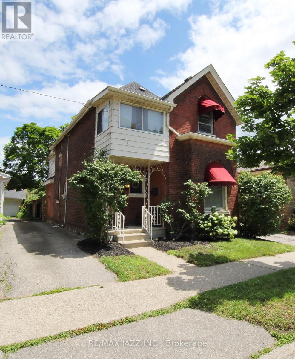 243 Brant Avenue Property Photo 37