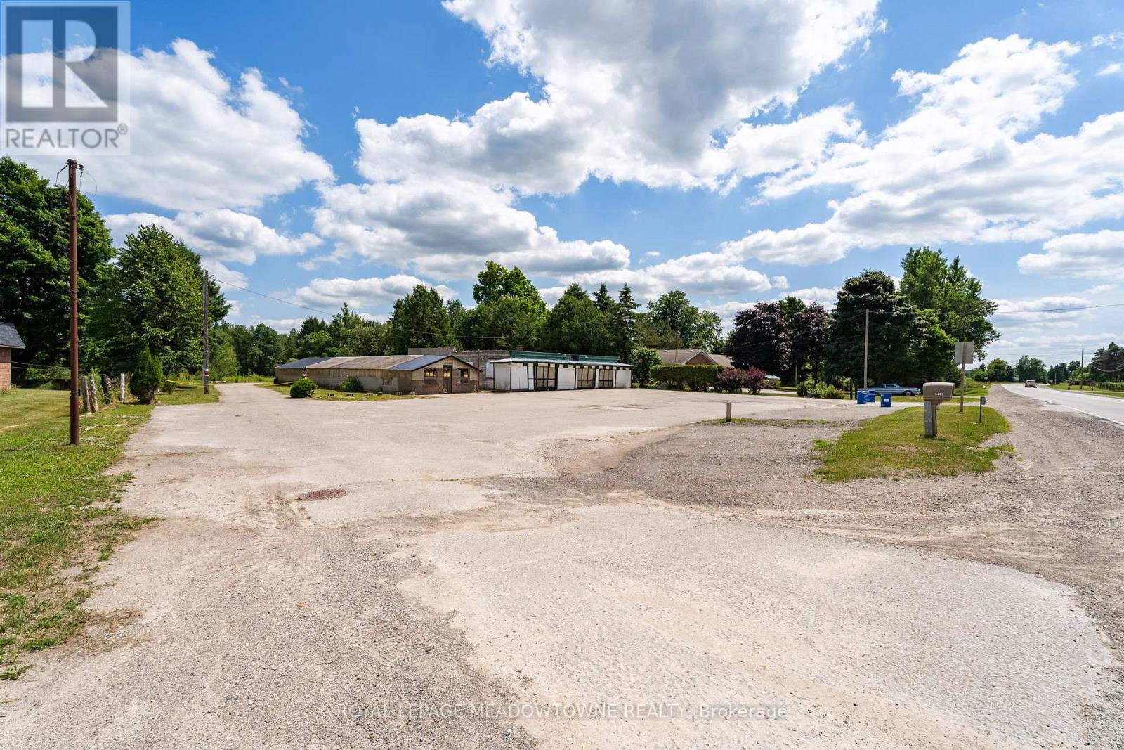 9483 Wellington Rd 124 Property Photo 4