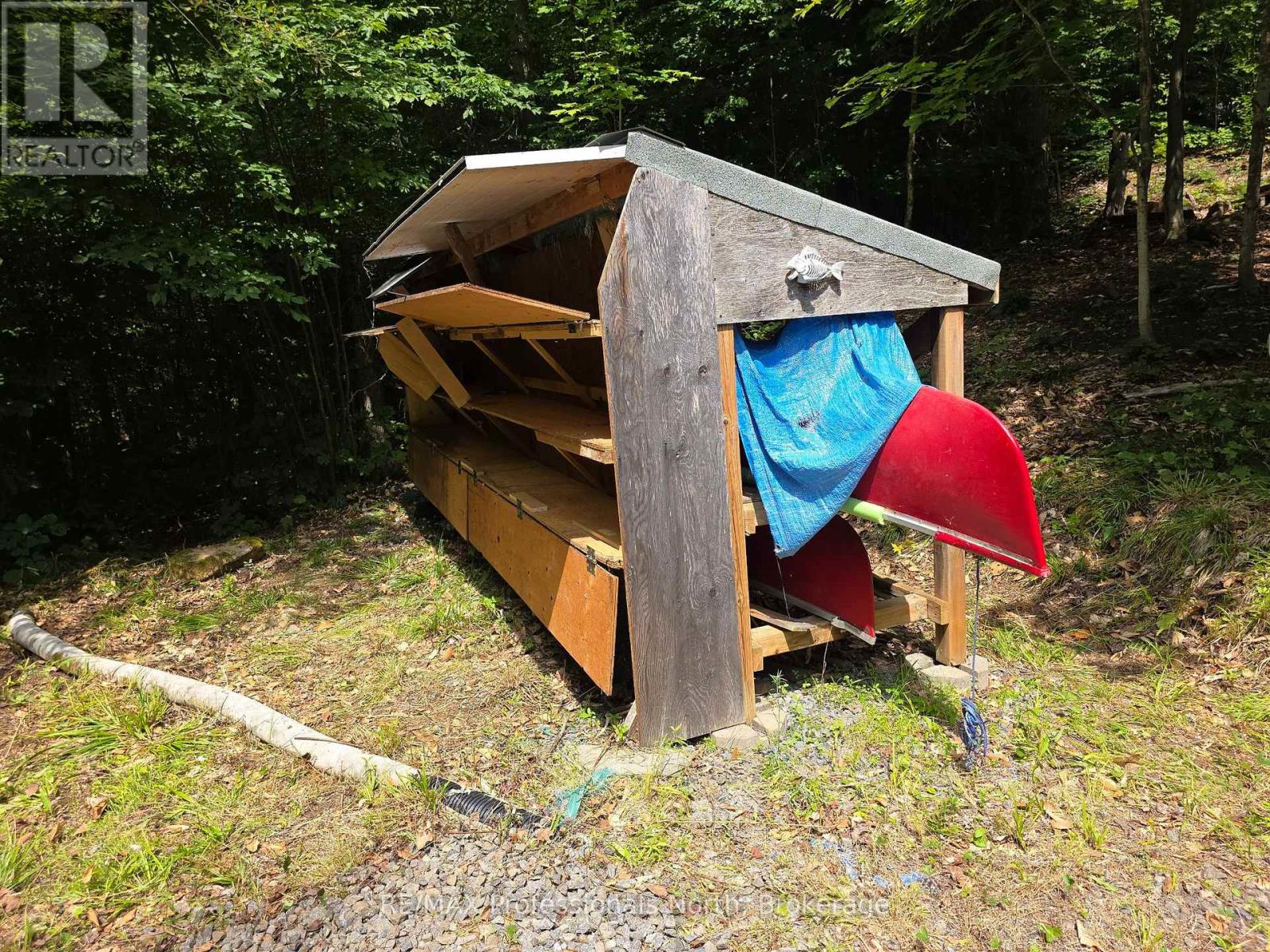 208 North Bay Lake Road Property Photo 7