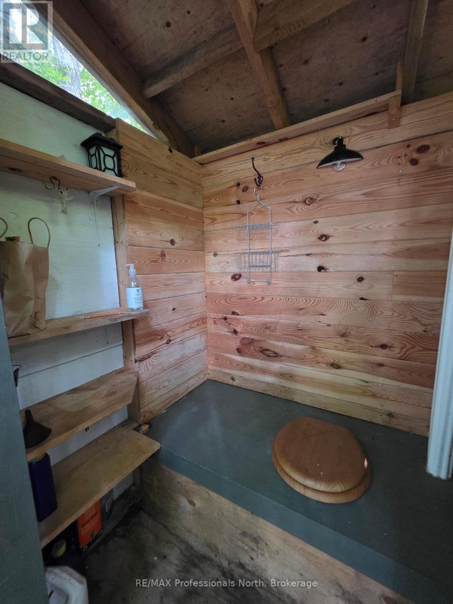 208 North Bay Lake Road Property Photo 23