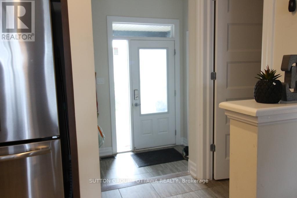 303 Rue De L Etang Street Property Photo 4