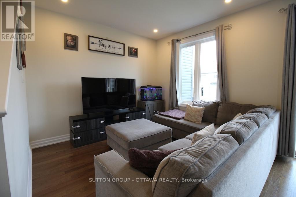 303 Rue De L Etang Street Property Photo 11