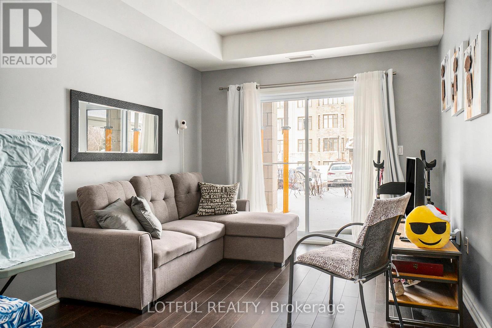 120 Prestige Circle #110 Property Photo 5