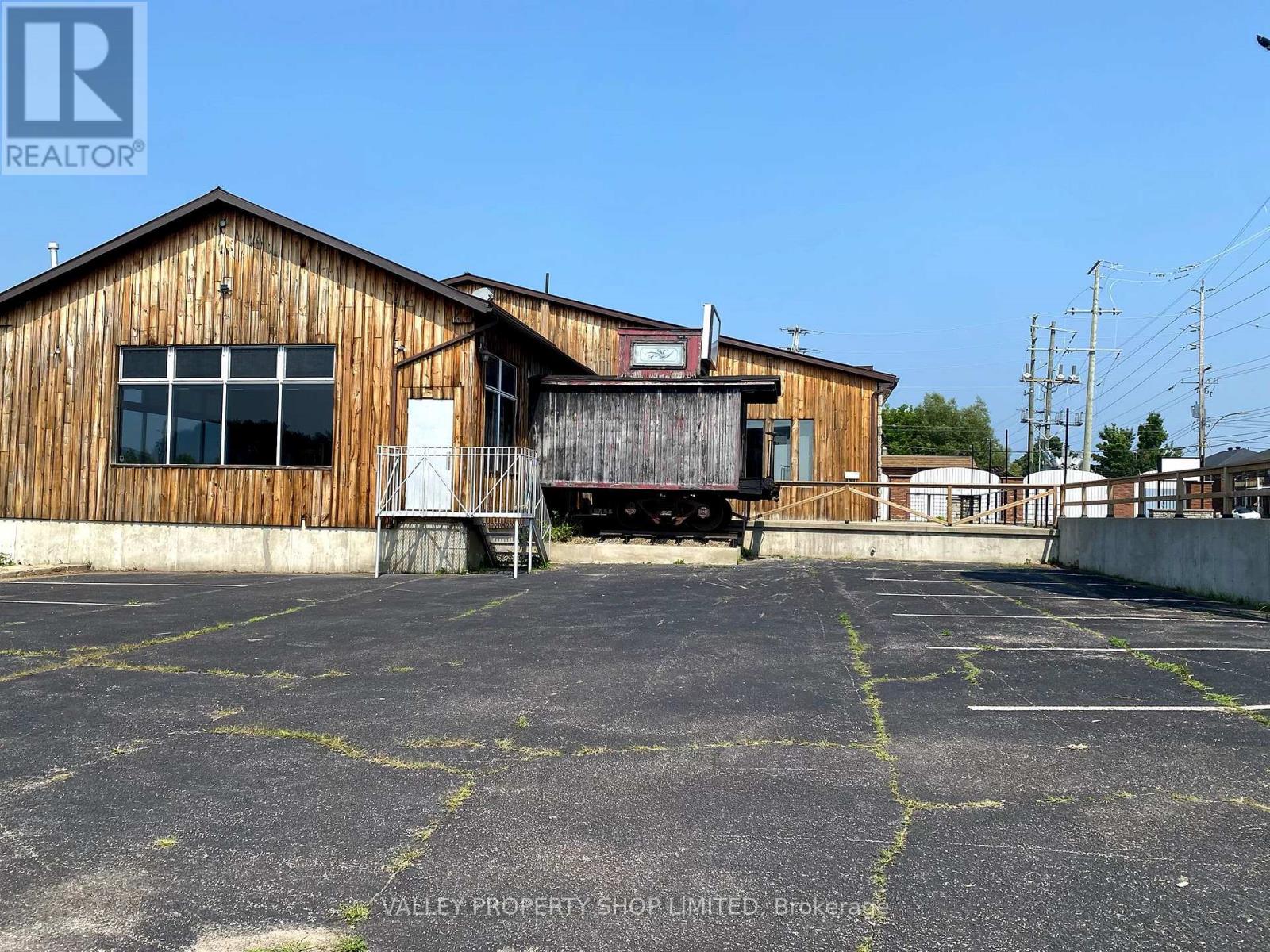 207 Nelson Street Property Photo 5