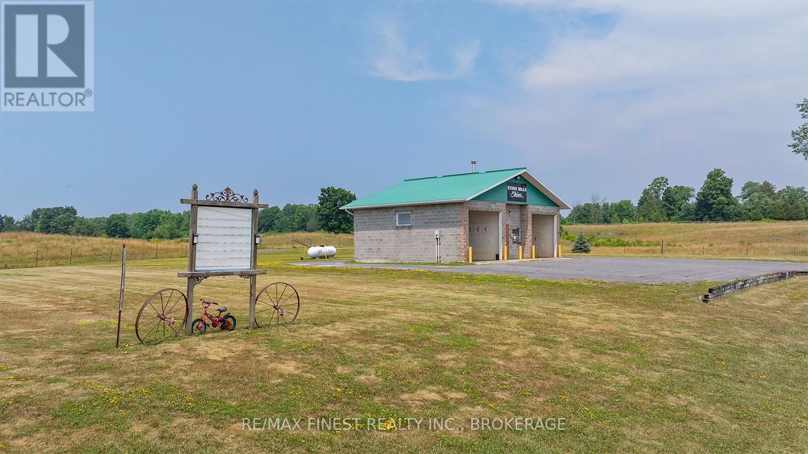 629 County Rd 4 Property Photo 20
