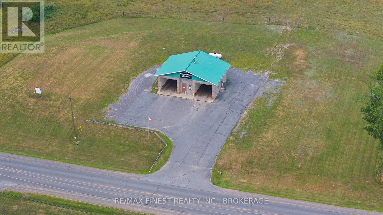 629 County Rd 4 Property Photo 21