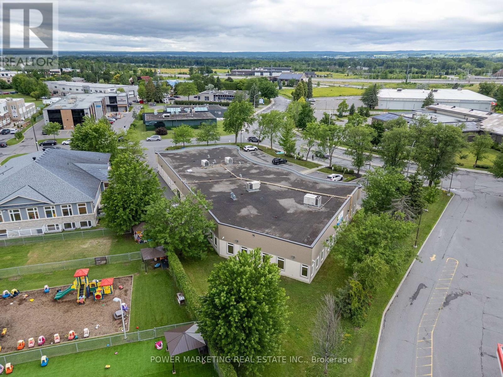 500 Lacolle Way Property Photo 13