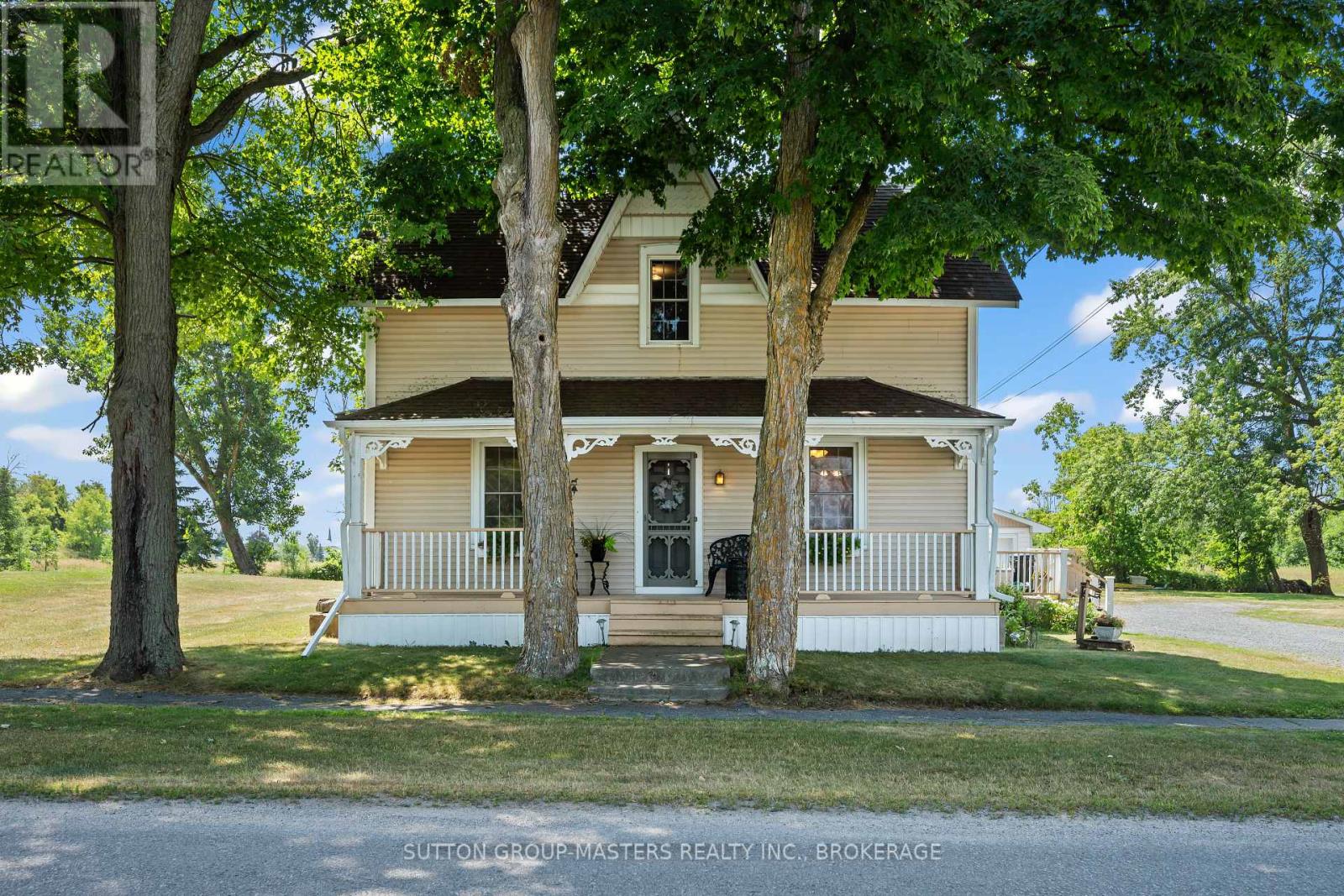 3995 Boyce Road Property Photo 2