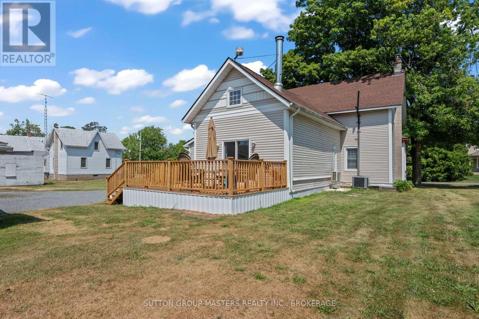 3995 Boyce Road Property Photo 6