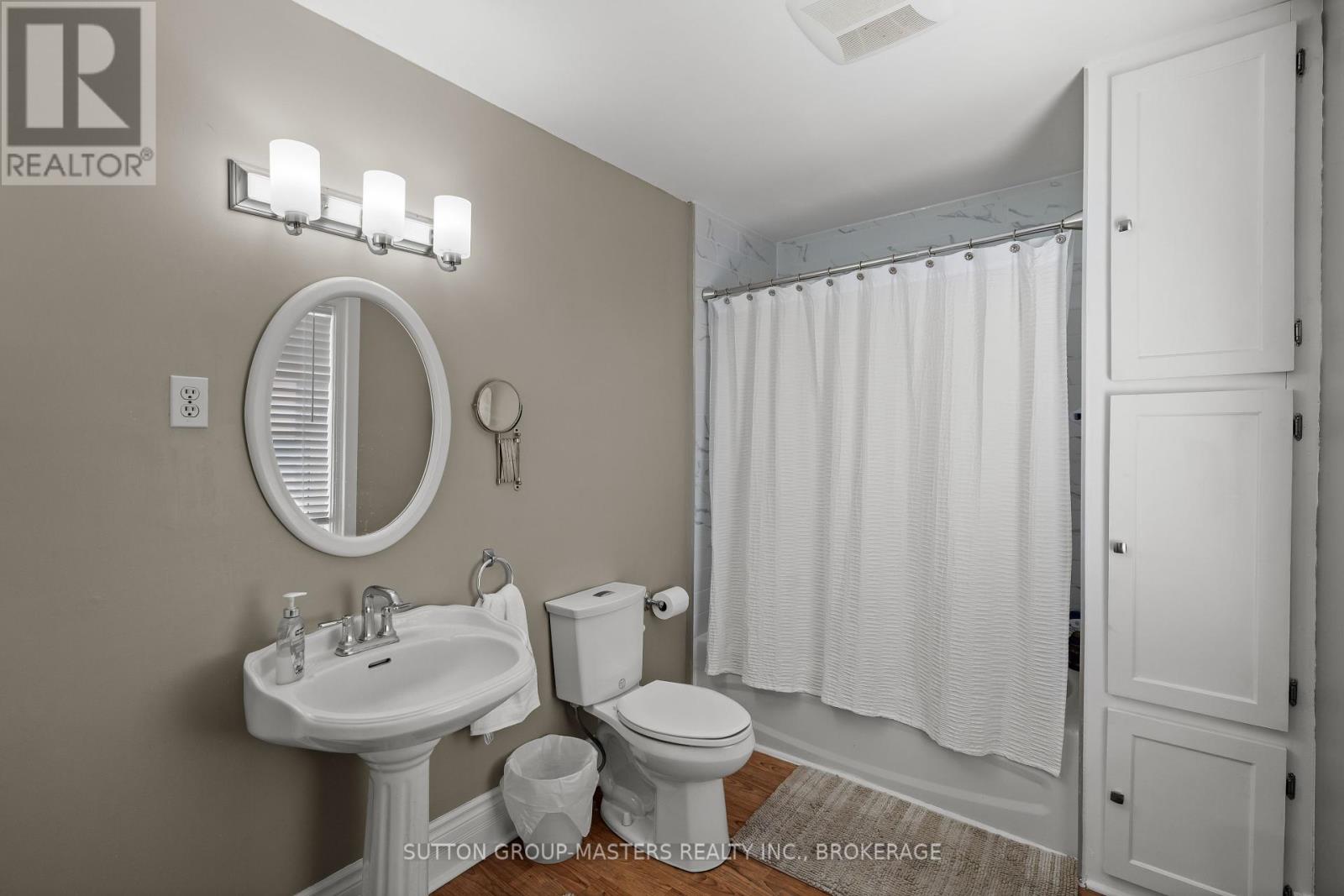 3995 Boyce Road Property Photo 20