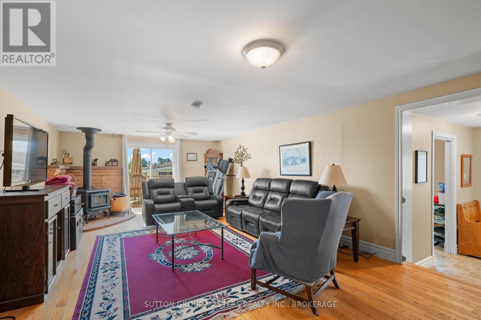 3995 Boyce Road Property Photo 21
