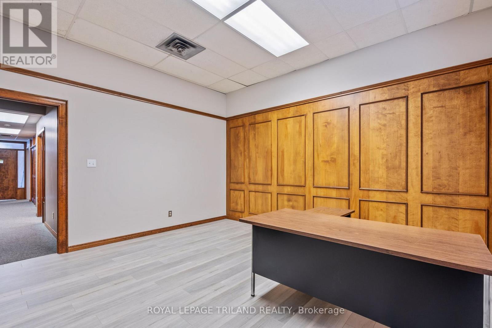 108 Centre St Property Photo 12