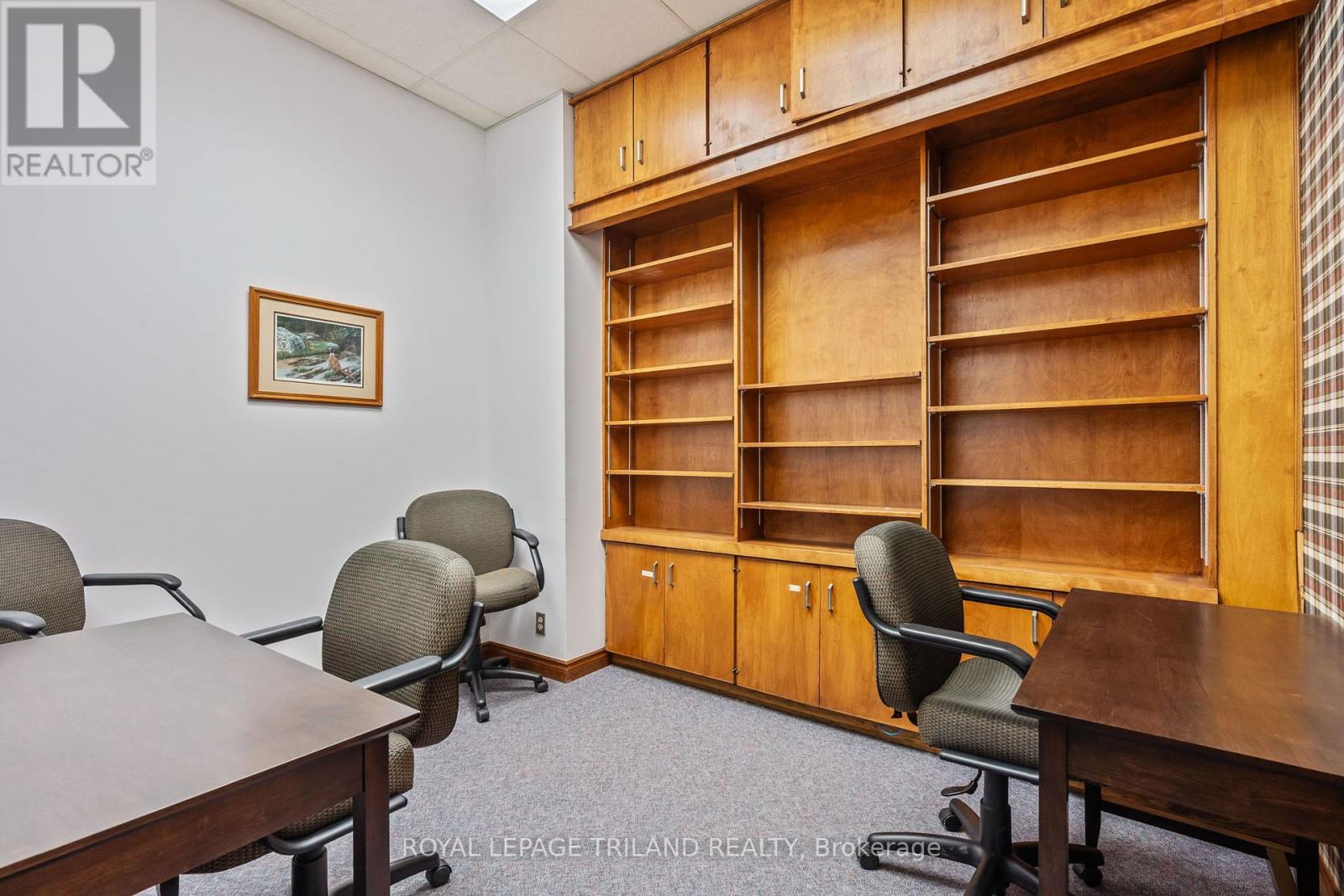 108 Centre St Property Photo 19