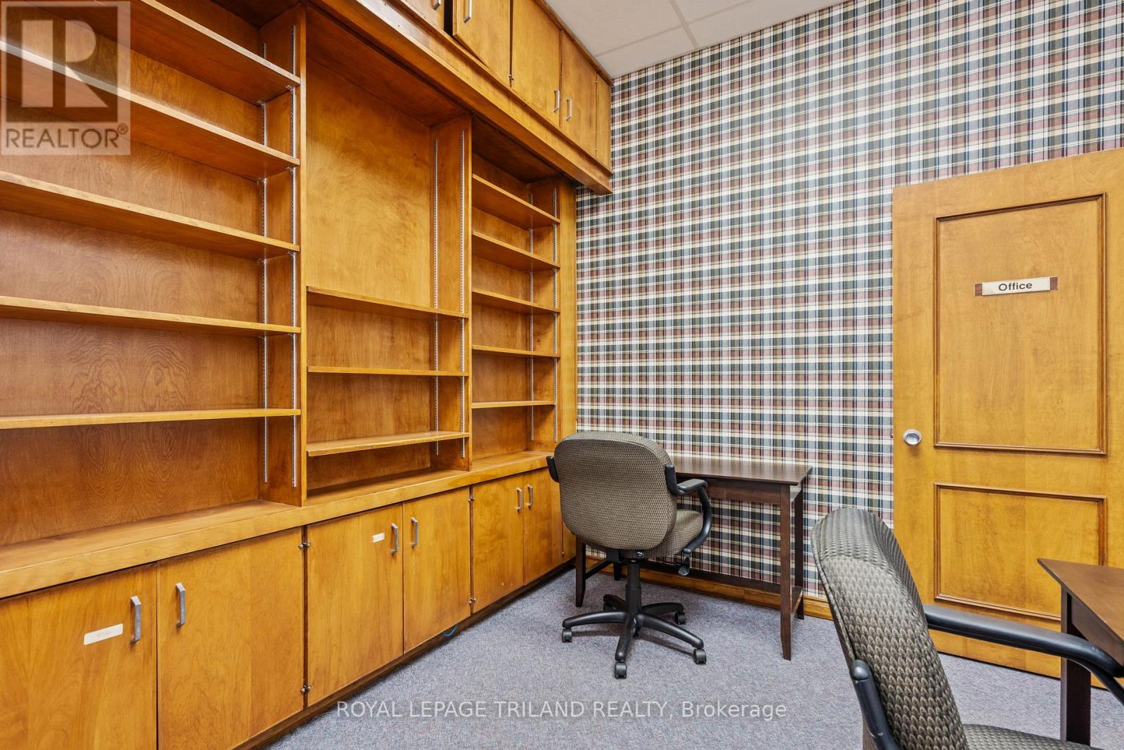 108 Centre St Property Photo 20