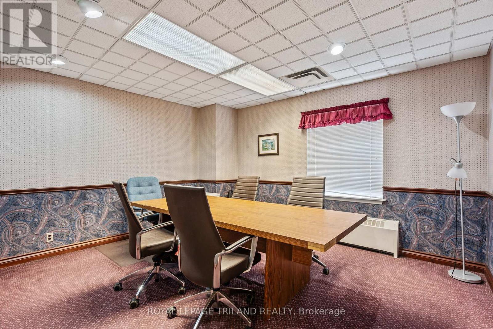 108 Centre St Property Photo 21