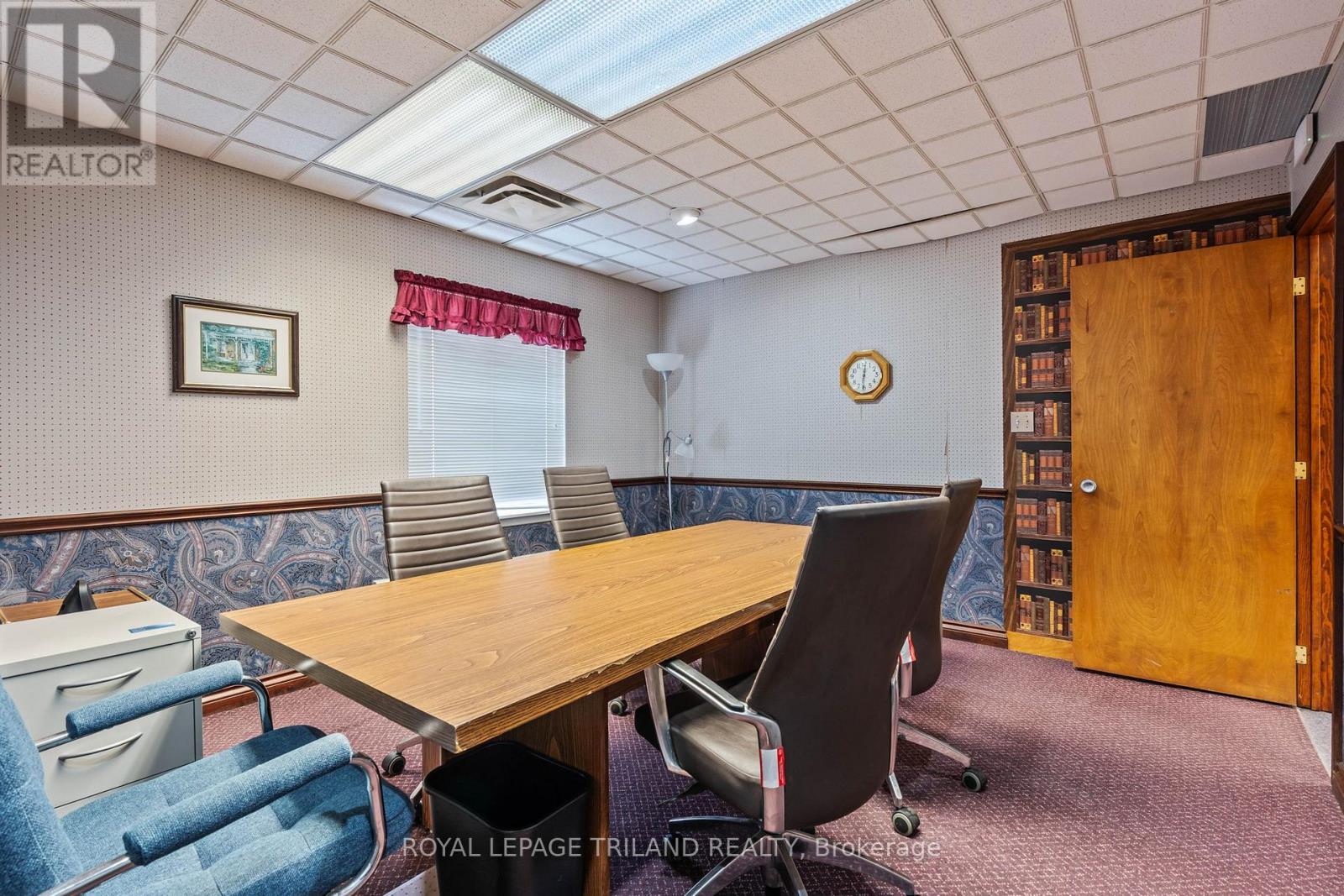 108 Centre St Property Photo 23