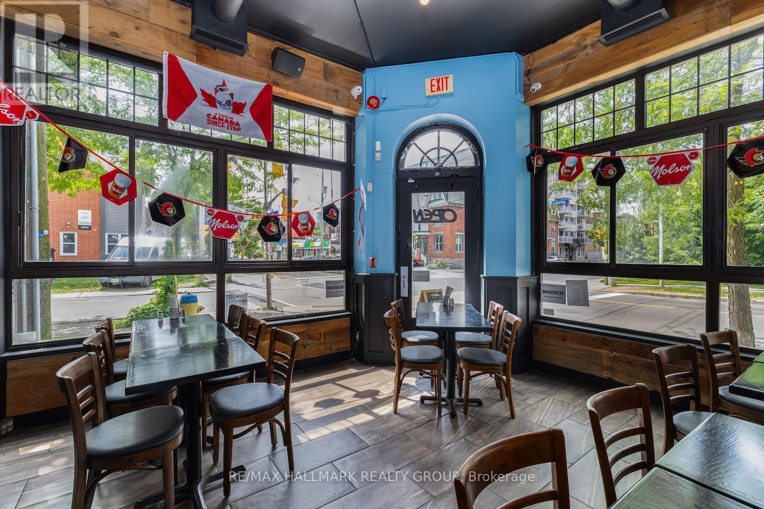 246 Laurier Avenue E Property Photo 5