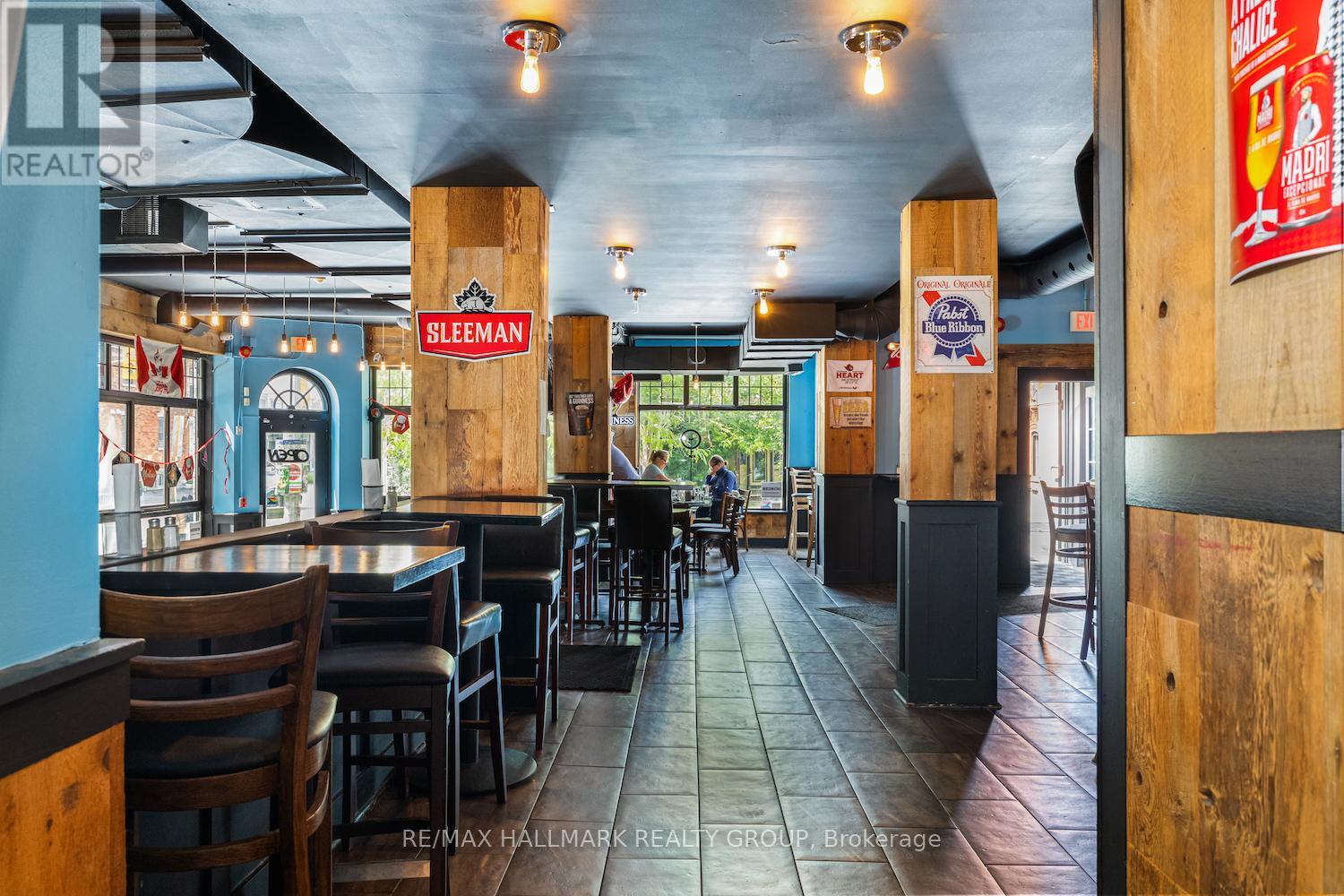 246 Laurier Avenue E Property Photo 18